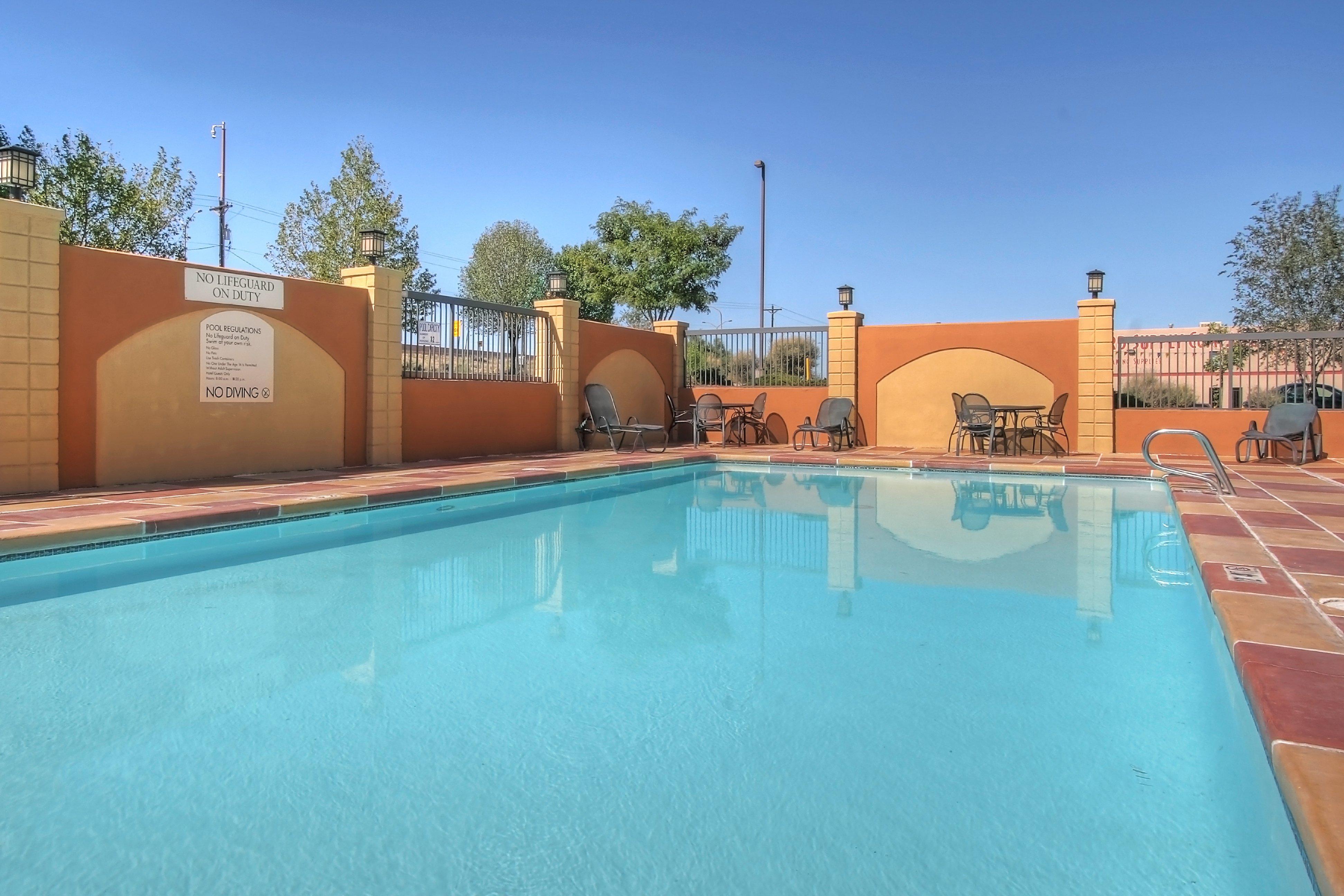 Holiday Inn Express Hotel & Suites Albuquerque Midtown By Ihg Esterno foto
