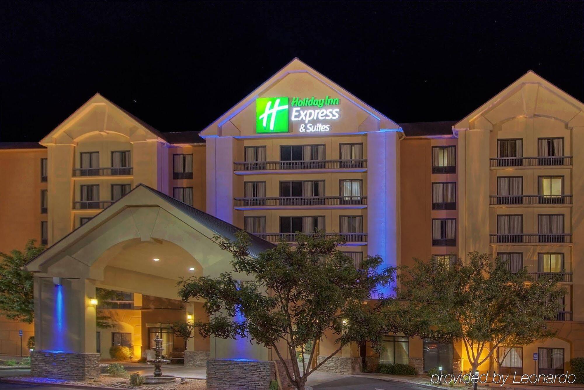 Holiday Inn Express Hotel & Suites Albuquerque Midtown By Ihg Esterno foto